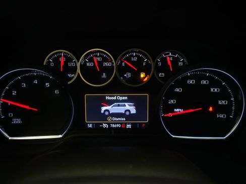 Used 2021 Chevrolet Tahoe RST AWD/4WD image 2