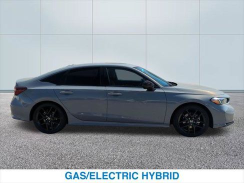 Used 2025 Honda Civic Sport image 6