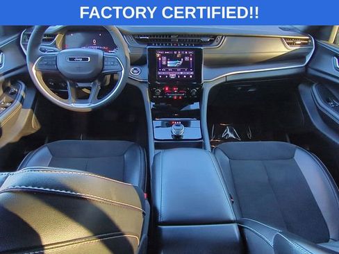 Certified 2024 Jeep Grand Cherokee Altitude image 29