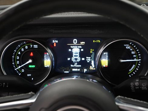 Used 2021 Jeep Wrangler Unlimited Sahara w/ Cold Weather Group image 20