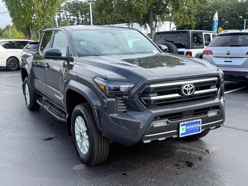 Certified 2026 Toyota Tacoma SR5 AWD/4WD image 12