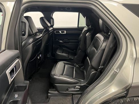 Used 2020 Ford Explorer XLT w/ Equipment Group 202A image 23