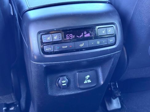 Used 2020 Hyundai Palisade Limited image 24