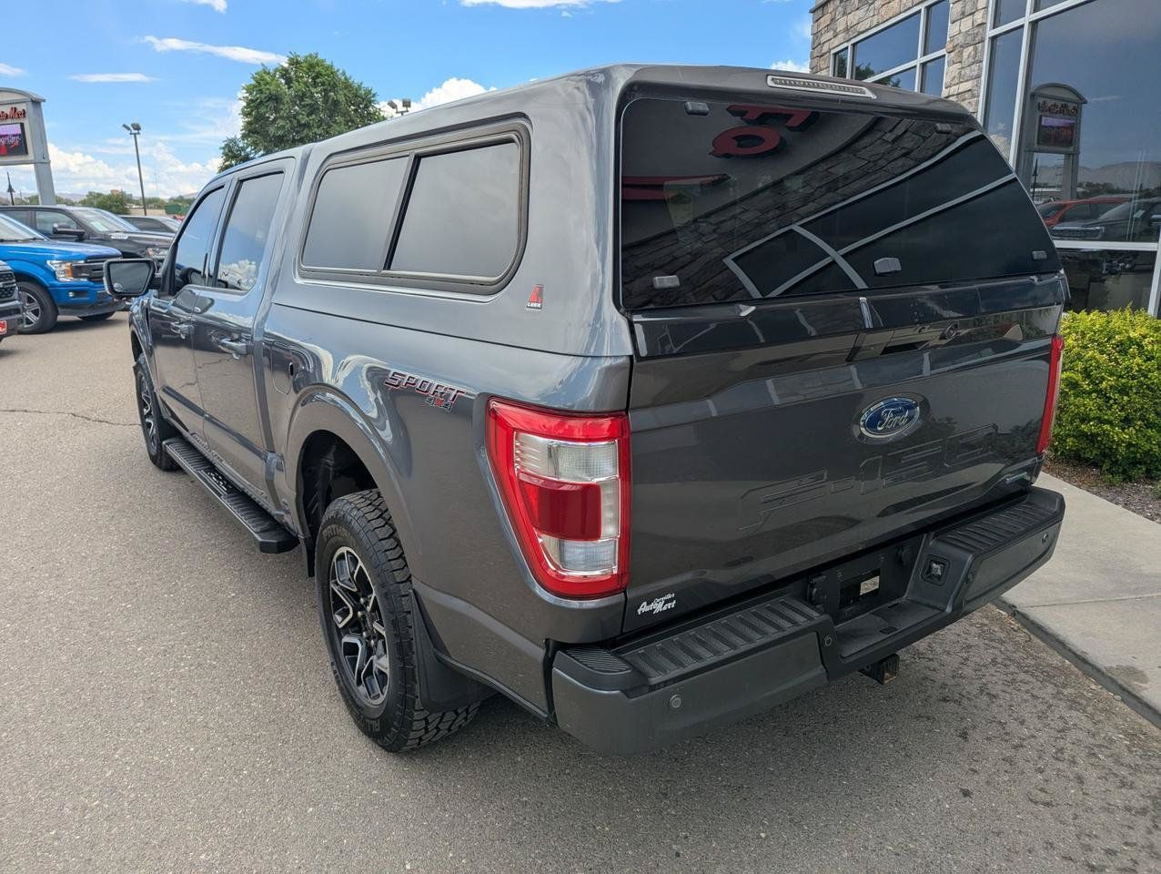 Used 2021 Ford F150 Lariat w/ Equipment Group 502A High AWD/4WD image 3