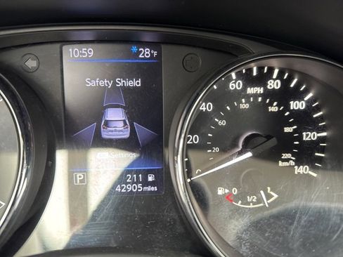 Used 2018 Nissan Rogue S image 8