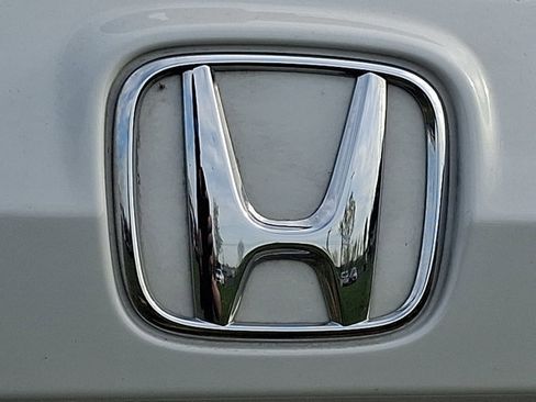 Used 2024 Honda CR-V EX-L image 9