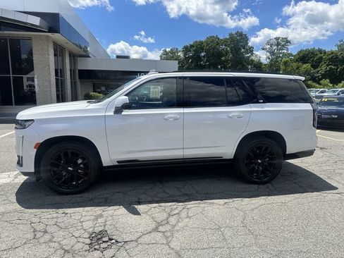 Used 2022 Cadillac Escalade Sport w/ Touring Package AWD/4WD image 2