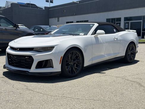 Used 2020 Chevrolet Camaro ZL1 RWD image 3