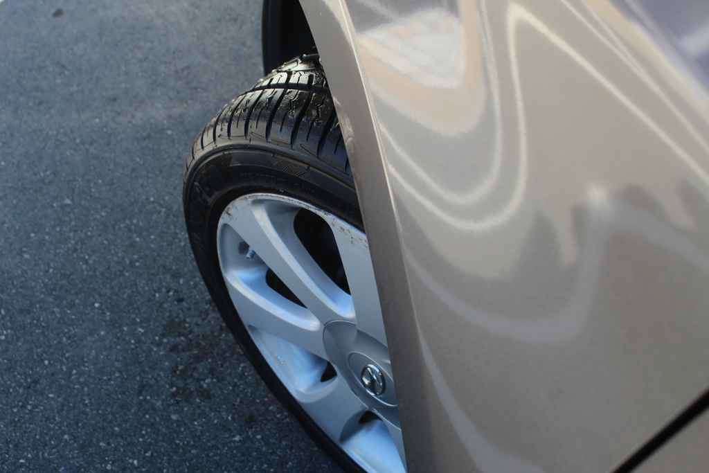 Used 2013 Hyundai Elantra Limited FWD image 28