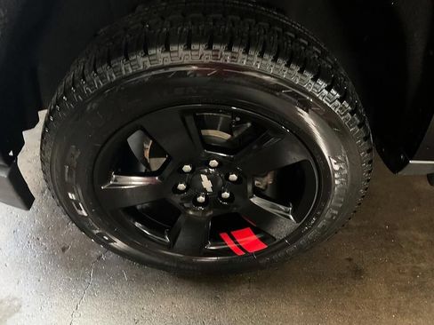 Used 2018 Chevrolet Silverado 1500 LTZ Z71 w/ Redline Edition AWD/4WD image 14