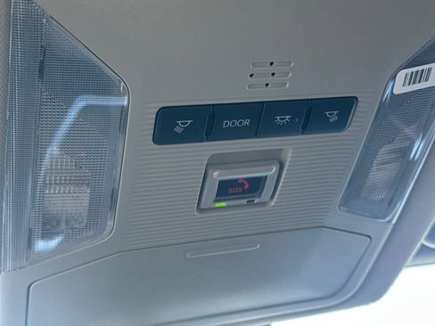 Used 2025 Toyota RAV4 LE image 24