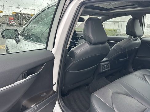 Certified 2023 Toyota Camry XLE w/ Navigation Package image 11