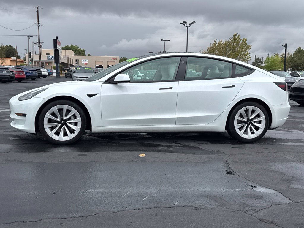 Used 2023 Tesla Model 3 Standard Range RWD image 5