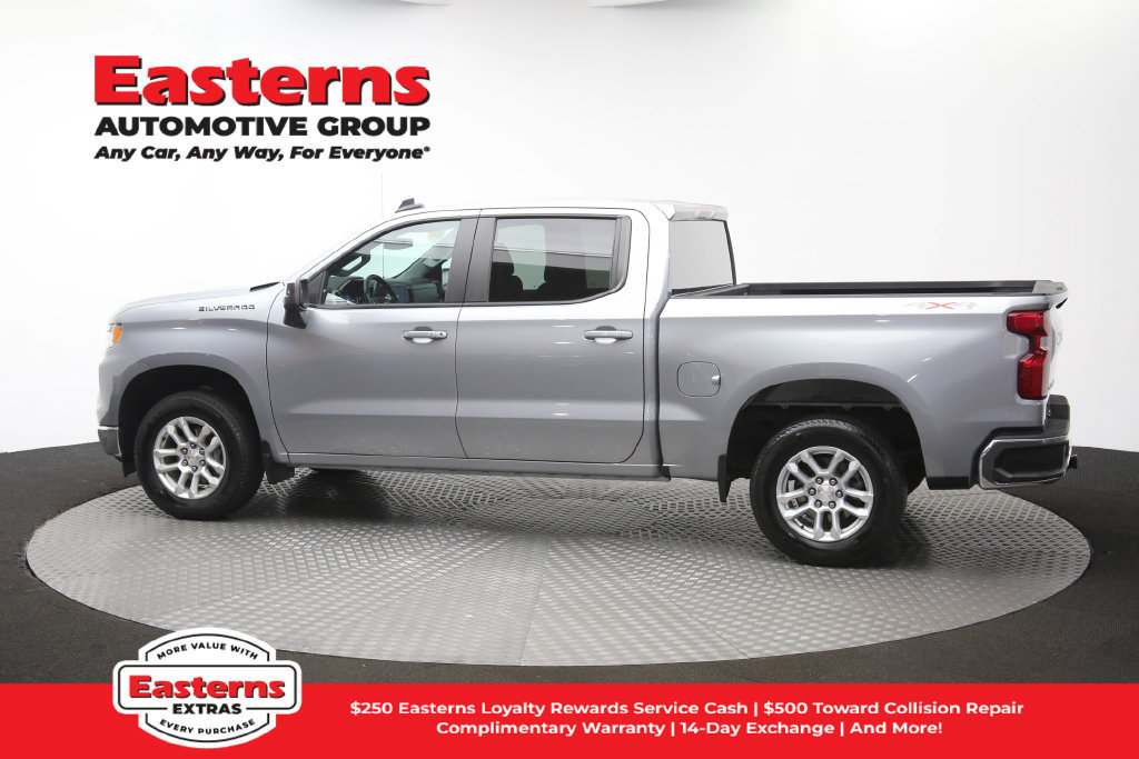 Used 2024 Chevrolet Silverado 1500 LT AWD/4WD image 65