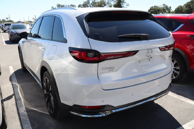 Used 2024 MAZDA CX-90 Plug-In Hybrid w/ Premium Pkg AWD/4WD image 3