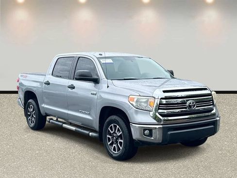 Used 2016 Toyota Tundra SR5 AWD/4WD image 3