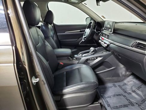 Used 2020 Kia Telluride S w/ S 8 Passenger Seating Package image 10