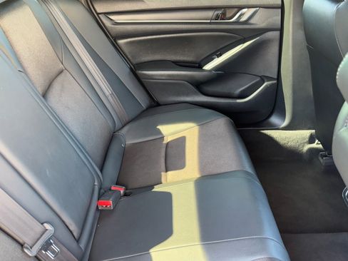 Used 2020 Honda Accord Sport image 11