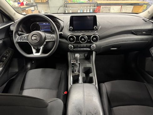 Used 2024 Nissan Sentra SV image 17