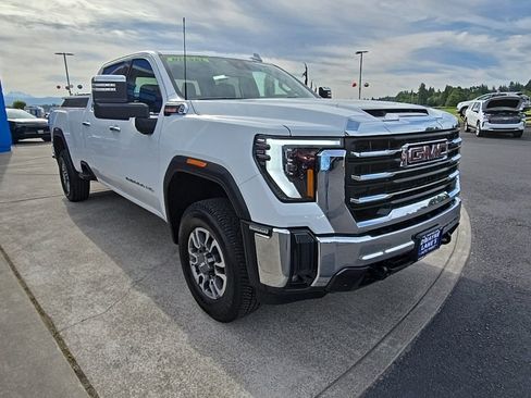 Used 2024 GMC Sierra 3500 SLT image 8