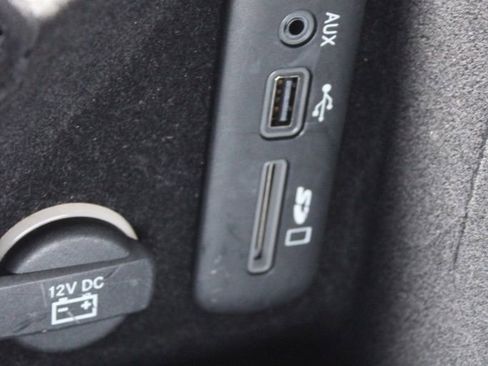 Used 2017 Dodge Challenger SXT image 36