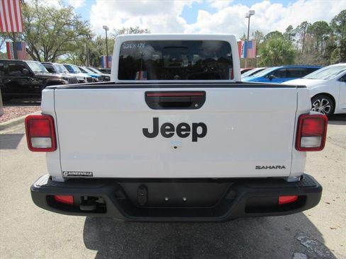 New 2026 Jeep Gladiator Sport AWD/4WD image 5
