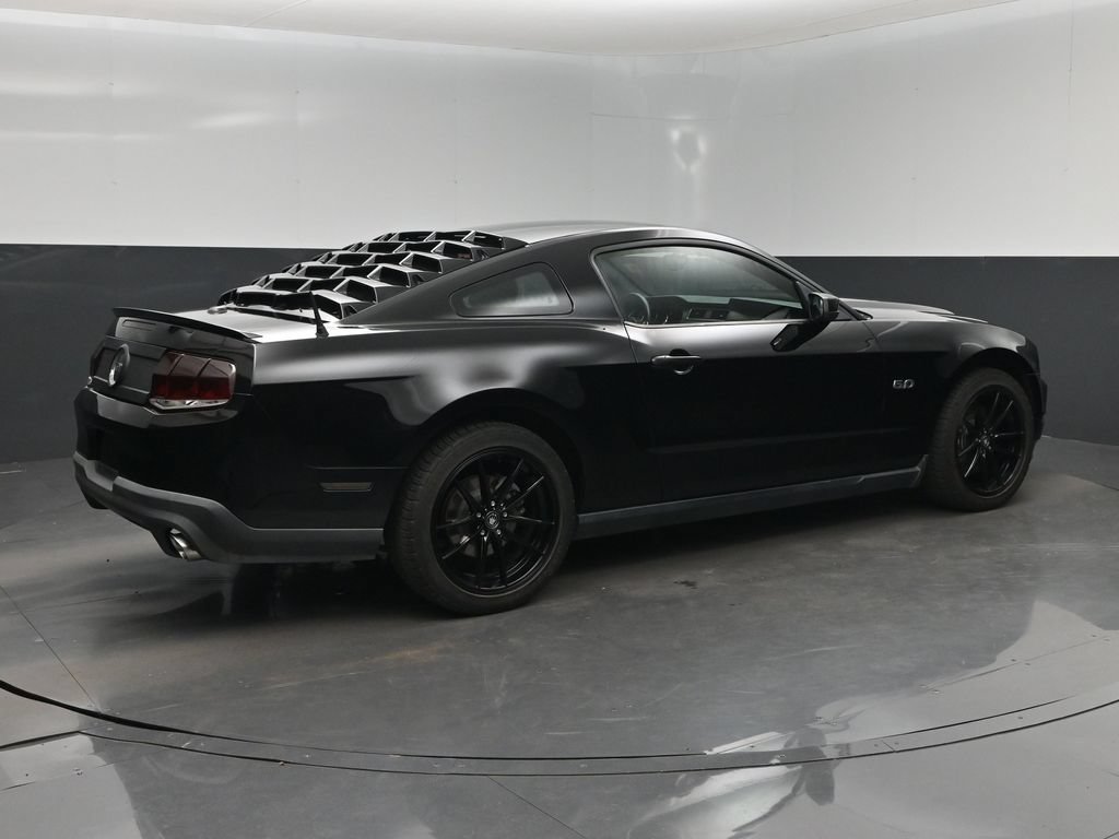 Used 2012 Ford Mustang GT Premium RWD image 3