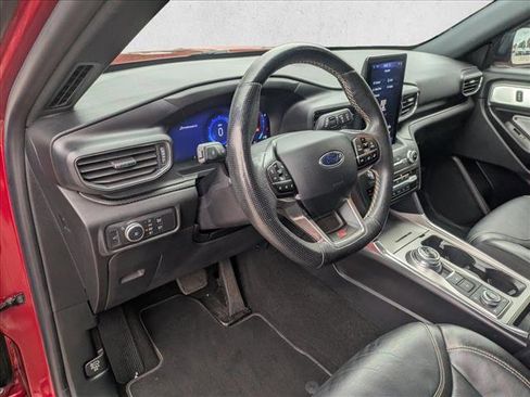 Used 2020 Ford Explorer ST w/ ST Street Pack image 9
