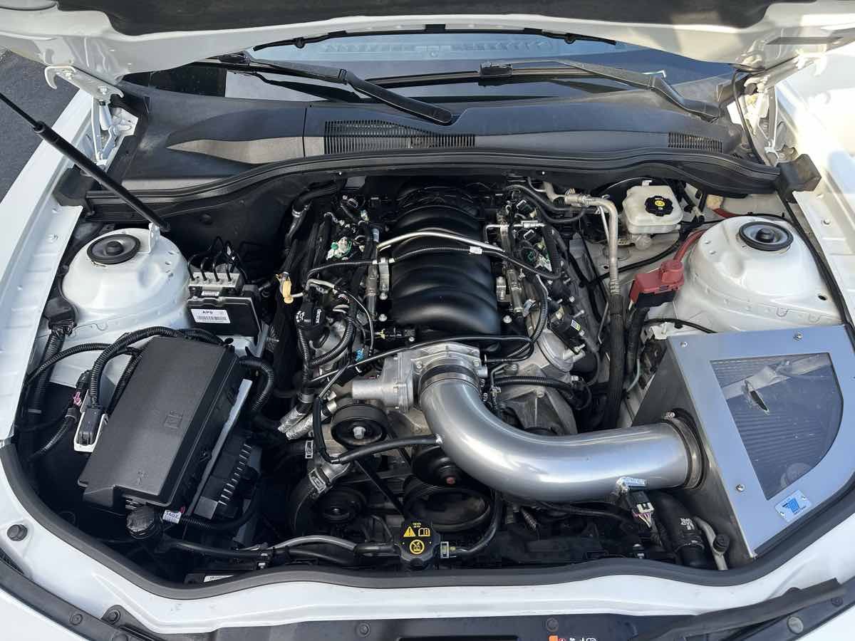 Used 2015 Chevrolet Camaro SS w/ RS Package RWD image 9