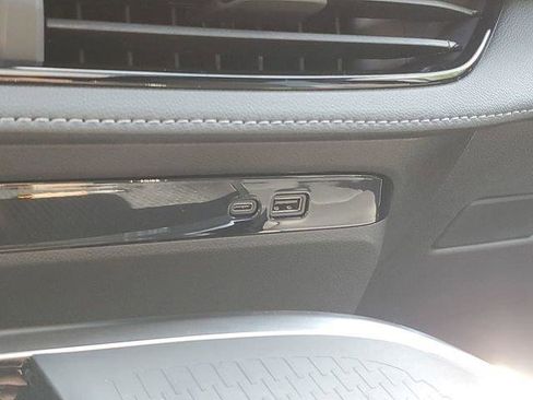 New 2026 Buick Enclave Sport Touring w/ Power Package FWD image 32