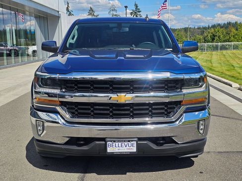 Used 2017 Chevrolet Silverado 1500 LT w/ All Star Edition AWD/4WD image 8