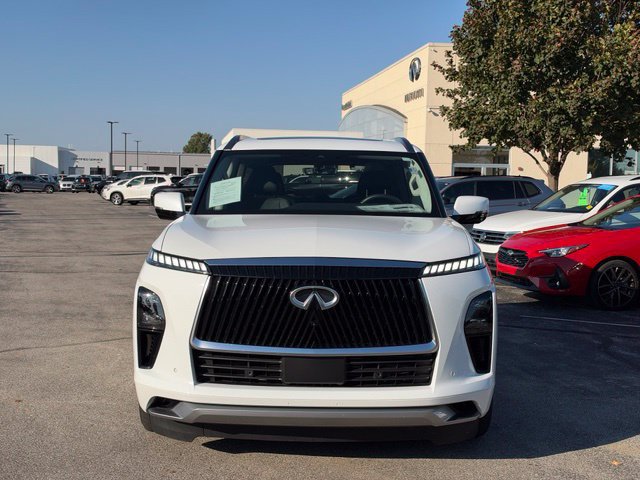 Certified 2026 INFINITI QX80 Luxe w/ Cargo Package AWD/4WD image 2