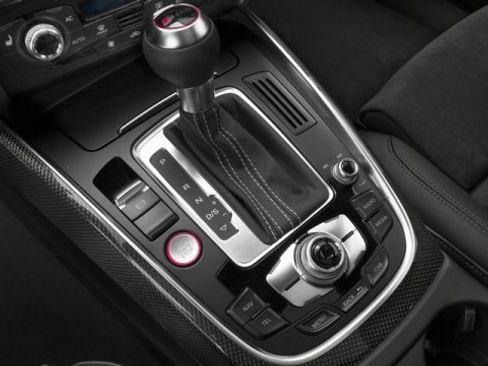 Used 2017 Audi SQ5 Premium Plus w/ Technology Package image 11