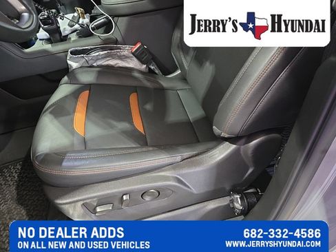 Used 2024 GMC Sierra 1500 AT4 w/ Technology Package AWD/4WD image 8