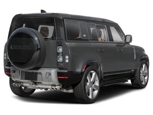 Used 2024 Land Rover Defender 110 SE AWD/4WD image 2