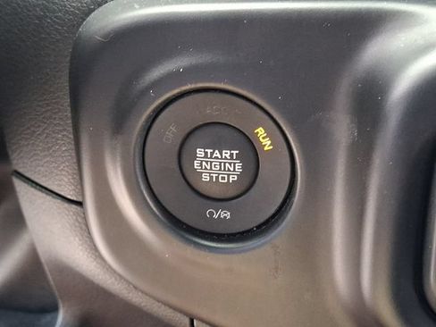 Used 2022 Jeep Wrangler Unlimited Sport AWD/4WD image 30