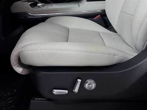 New 2026 Lincoln Navigator L Reserve AWD/4WD image 20