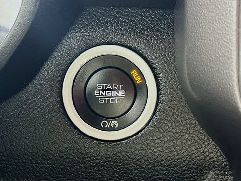 Used 2022 RAM 1500 Big Horn AWD/4WD image 23