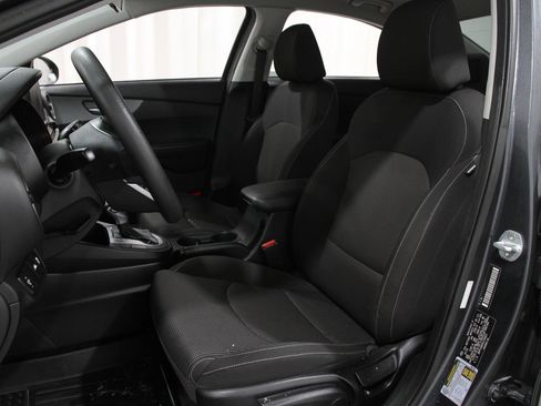 Used 2020 Kia Forte LXS image 5