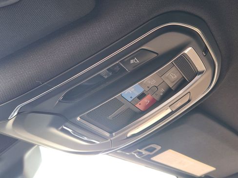 Used 2025 Jeep Grand Cherokee Limited RWD image 27