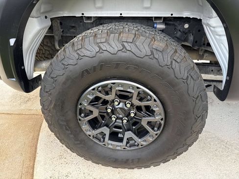 Used 2025 Ford F150 Raptor w/ Equipment Group 803A Raptor R AWD/4WD image 18