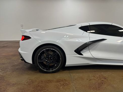 Used 2020 Chevrolet Corvette Stingray Premium Cpe w/ 3LT Preferred Equipment Group RWD image 31
