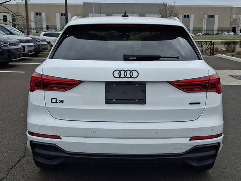 Used 2025 Audi Q3 2.0T Premium image 5