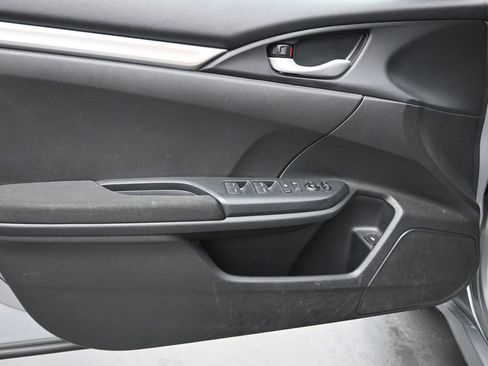 Used 2020 Honda Civic LX image 9