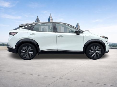 Certified 2023 Nissan Ariya FWD image 29