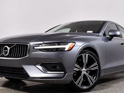 Used 2019 Volvo S60 T5 Inscription FWD image 9