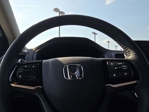 New 2026 Honda Odyssey Touring image 20