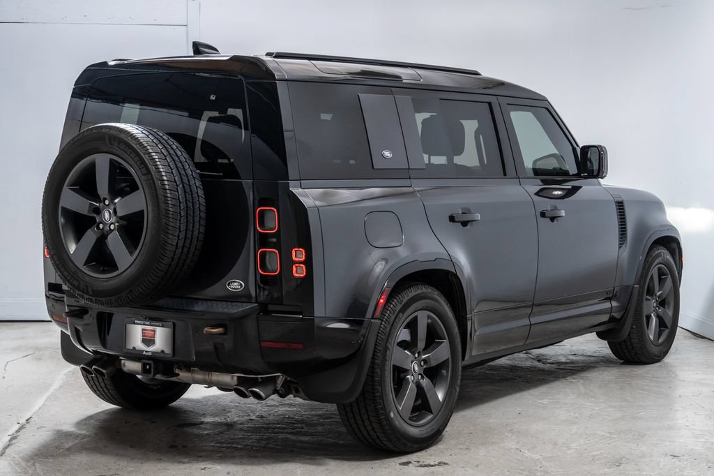 Used 2023 Land Rover Defender 110 V8 AWD/4WD image 7