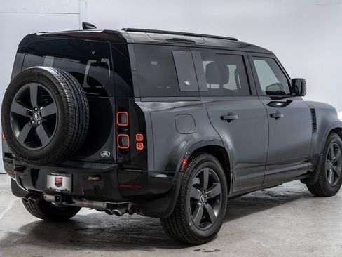 Used 2023 Land Rover Defender 110 V8 AWD/4WD image 7