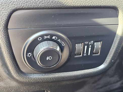 Used 2021 Jeep Grand Cherokee L Limited image 17